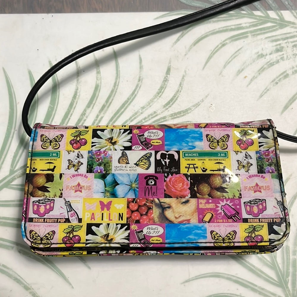 Relic colorful printed wallet purse